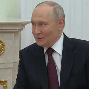 Putin Curhat Perdagangan RI-Rusia Melambat, Ajak Prabowo Cari Solusi