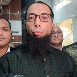 Travel Khalid Basalamah Tetap Berangkatkan Haji Furoda Tahun Ini