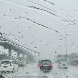 Ancaman Cuaca Ekstrem dan Air Bersih  Warga