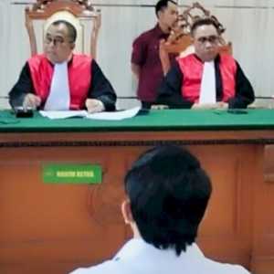 Youtuber Resbob Ikhlas Divonis 2,5 Tahun