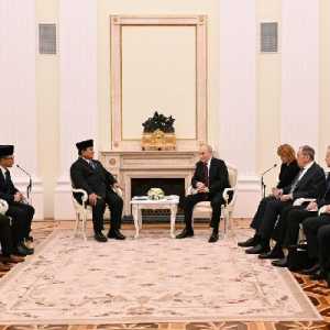 Lima Jam di Kremlin, Prabowo dan Putin Perkuat Kemitraan Energi