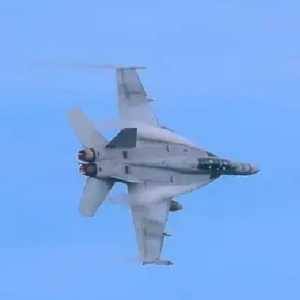 AS Bantah Jet Tempurnya Jatuh di Selat Hormuz