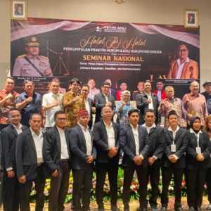 Seminar Petisi Ahli Diramaikan Pensiunan Jenderal hingga Akademisi Hukum