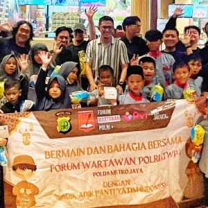 FWP Polda Metro Hibur Anak Yatim ke Wahana Bermain