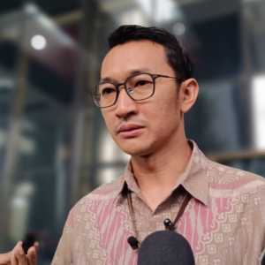 Serentak di Tiga Lokasi, KPK Periksa Pegawai Kemenag dan Bos Travel