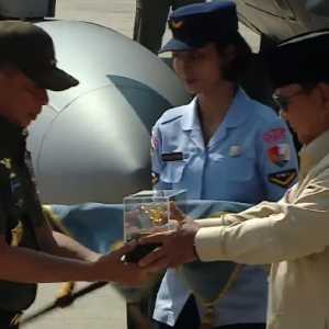 Prabowo Serahkan Enam Rafale dan Sejumlah Alutsista Canggih ke TNI