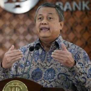 Gubernur BI Kerepotan Jelaskan Rupiah Anjlok