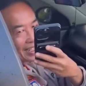 Polda Kalsel Minta Maaf ke Publik Usai AKBP Kedapatan Merokok Saat Berkendara