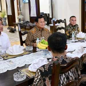 Rencana Jokowi Keliling Indonesia Diduga Terkait Dinamika Politik 2029