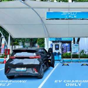 PLN Resmikan SPKLU ke-5.000 di Indonesia, Pengguna EV Kini Makin Nyaman