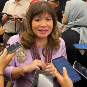 Pengusaha Cari Aman di Tengah Gejolak Rupiah