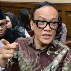 Noel Stres Dituntut Lima Tahun