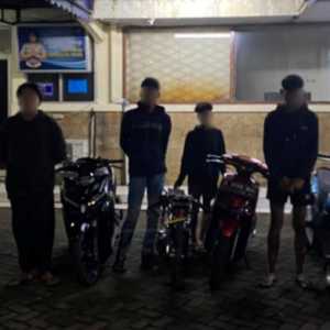 Brimob Polda Metro Jaya Bubarkan Balap Liar di Pulogadung