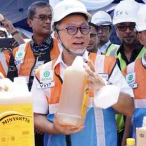 Lonjakan Gila Minyakita Rapor Merah Zulkifli Hasan