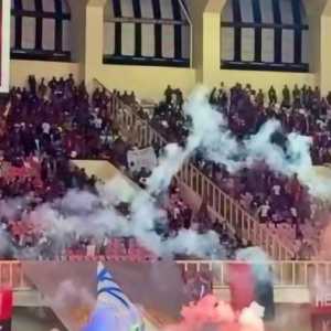 DPR Minta Kemenpora Evaluasi PSSI Usai Kisruh Suporter