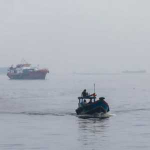 Waspada Gelombang Tinggi saat Libur Panjang Pekan Ini