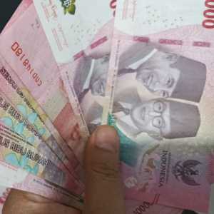Rupiah Anjlok, Akankah Gubernur BI Jadi Kambing Hitam?