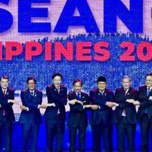 Pose Solid ASEAN