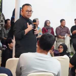 Masyarakat Sipil Nobar Pesta Babi: Negara Direduksi Jadi Mesin Elektoral