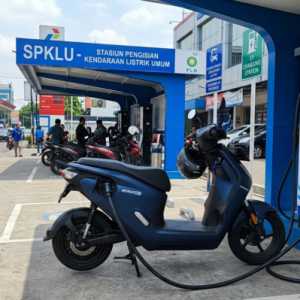 Daftar Lengkap Harga Motor Listrik 2026 Sebelum Subsidi EV Berlaku