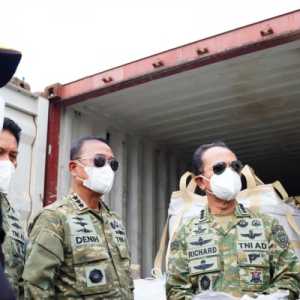 TNI Telaah Hukum Pemeriksaan Kontainer Mineral Ekspor di Batam