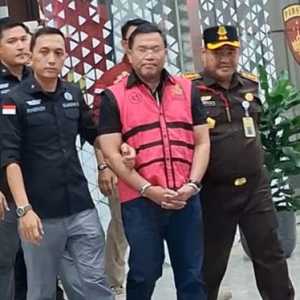 Nyanyian Sony, Ada Membantah, Ada Diam Seribu Bahasa