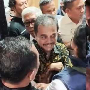 Roy Suryo dan Dokter Tifa Dibawa ke Kejari Jaksel untuk Pelimpahan Tahap II