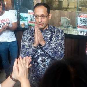 Nadiem Beda dengan Tom Lembong dan Hasto