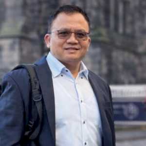 Mengetuk Pintu Keadilan: Siapa Sebenarnya yang Wajib Mencari Dua Alat Bukti?