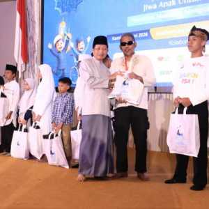 Kemenag dan Mitra Filantropi Salurkan Rp23,5 Miliar untuk Anak Yatim dan Disabilitas