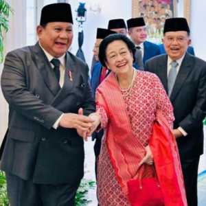 PDIP yang Overthinking, Bukan Pemerintah yang Panik
