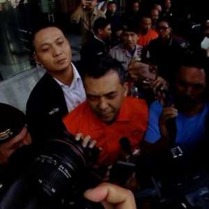 Jaringan Kroni Silmy Karim, Sarang Ular di Tubuh Imigrasi