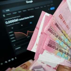 Rupiah Menguat Tipis ke Rp17.943 per Dolar AS
