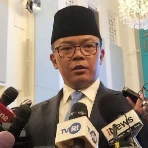 Menlu Sugiono Tegaskan Indonesia Harus Gaul dengan Semua Negara