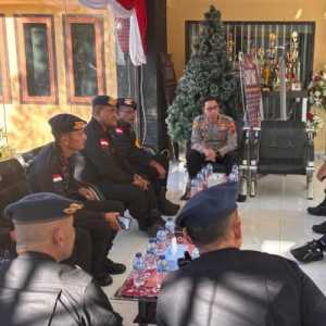Tim Jibom Temukan Granat Aktif Saat Sterilisasi Lokasi Ledakan di Biak