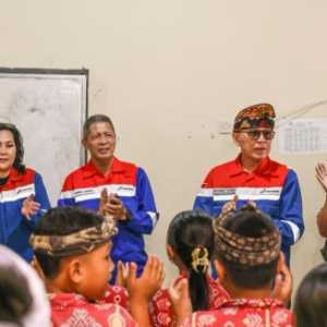 Dewan Komisaris Pertamina Tanamkan Jiwa Nasionalisme Siswa Sekolah Dasar