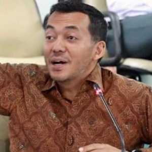 Masih Diburu, Wamen Imipas Silmy Karim Diminta Serahkan Diri ke KPK