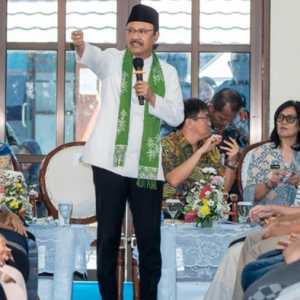 Gus Ipul Cek Perkembangan Siswa Sekolah Rakyat Menengah Pertama Manado