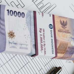 Rupiah Menguat Rp18.058 per Dolar AS Sore Ini