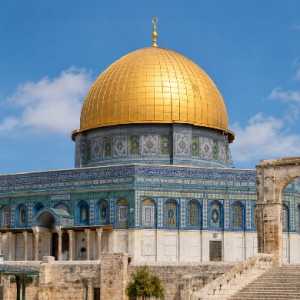 Delapan Negara Muslim Kecam Pengibaran Bendera Israel di Masjid Al-Aqsa
