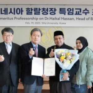 Haikal Hassan Dianugerahi Gelar Profesor Kehormatan dari Silla University Korsel