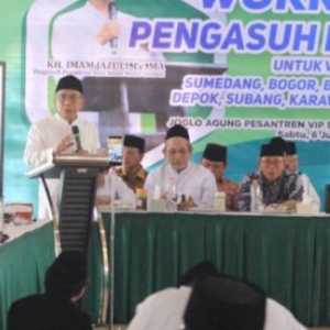 Gus Yahya Puji Kiai Imam Jazuli Siapkan Transformasi Pesantren di Era Disrupsi