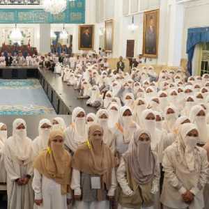 Santri Qurrotu Nafsin Antusias Belajar Sejarah dan Pemerintahan Langsung di Istana