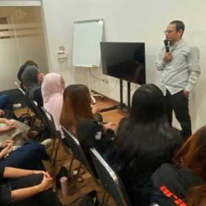 Mahasiswa UMB Visit Media ke RMOL