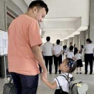 Hari Pertama Sekolah dan Pelajaran Berbagi Peran Suami-Istri