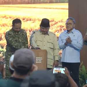 Prabowo Resmikan Panen Raya Serentak di 43 Titik Seluruh Indonesia
