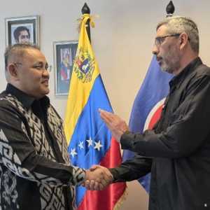 Temui Dubes Enrique, Teguh Santosa Sampaikan Duka Cita atas Gempa Venezuela