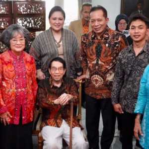Menkop Temui Keluarga Bung Hatta Perkuat Komitmen Bangun Koperasi