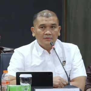 Eks Jampidsus Febrie Adriansyah Resmi Tersangka Korupsi dan Pencucian Uang