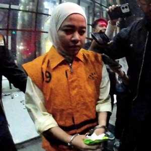 Sempat Lolos OTT KPK, Bos PT MSA Fika Nur Alawi Resmi Pakai Rompi Oranye
